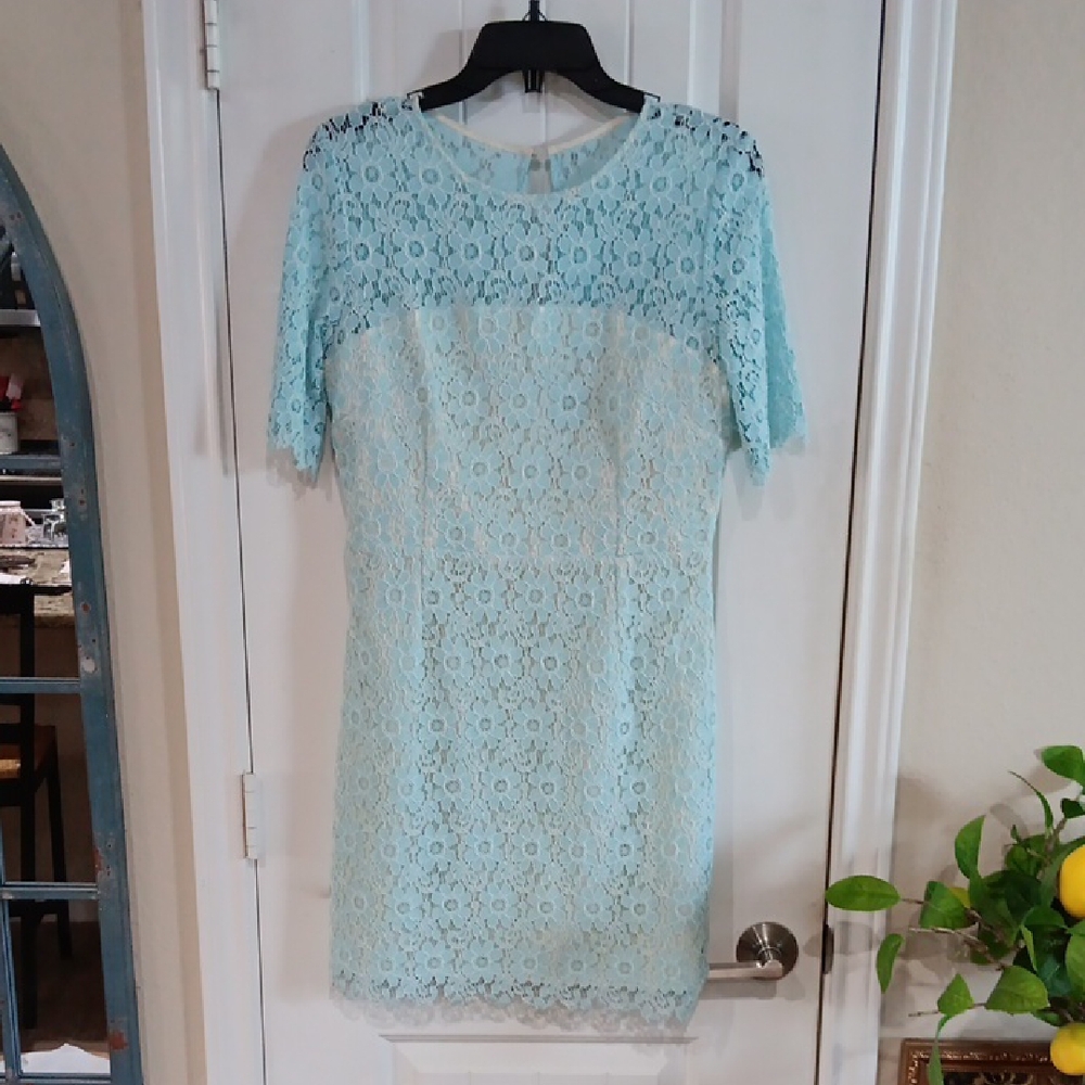 Posh Tiffany Blue Sheath Dress Short Sleeve Crew Neck Midi Floral Lace